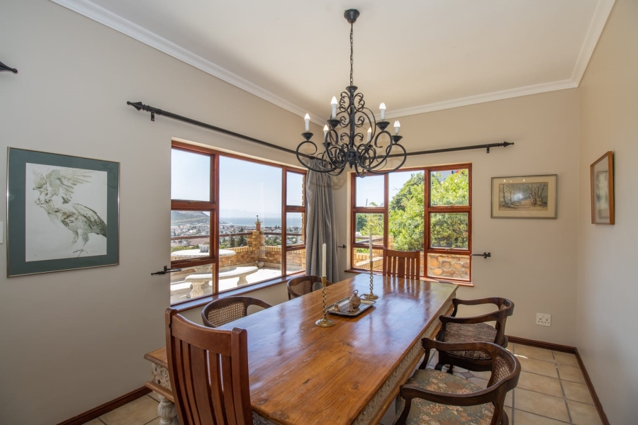 To Let 3 Bedroom Property for Rent in Capri Western Cape